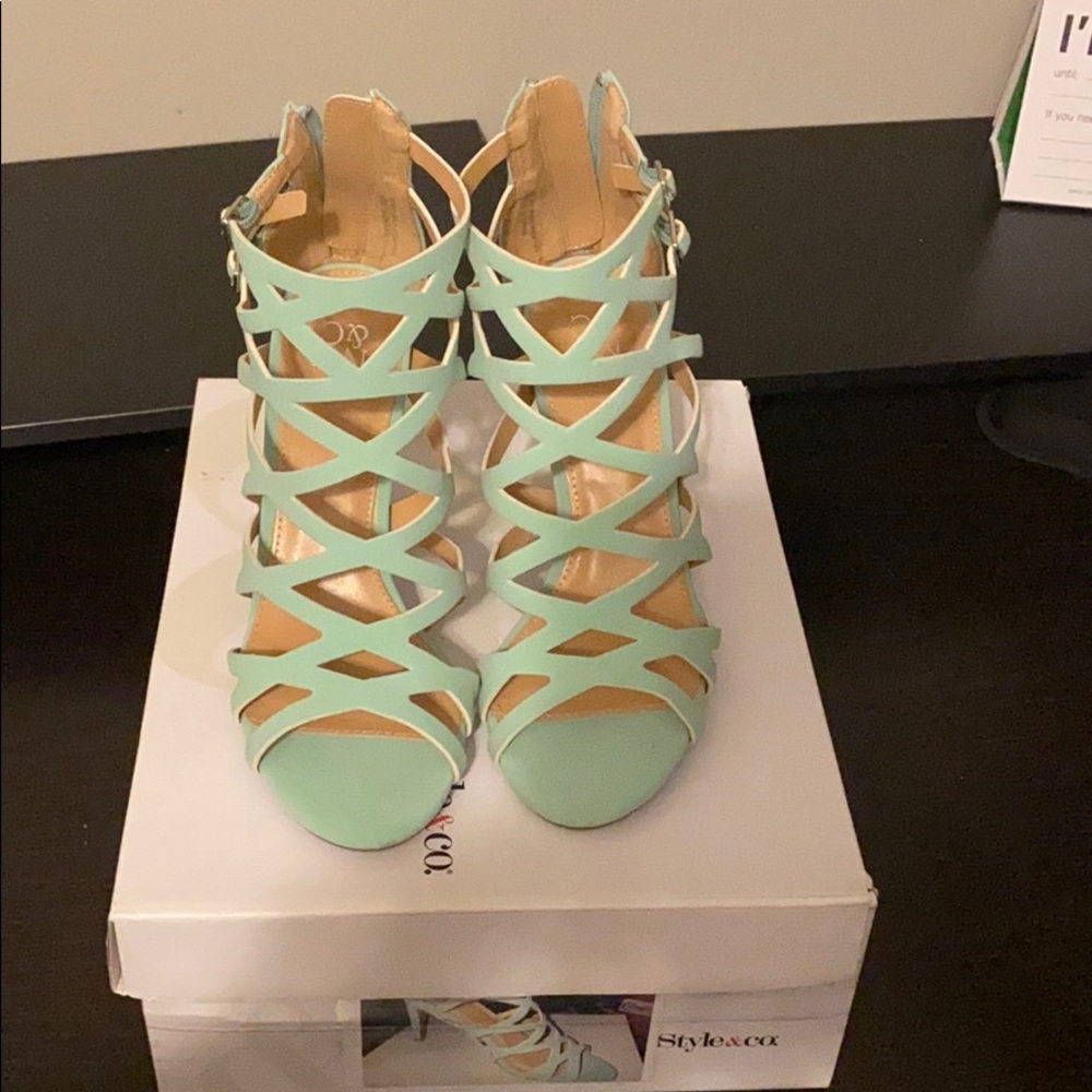 Mint color Sandals high heels
